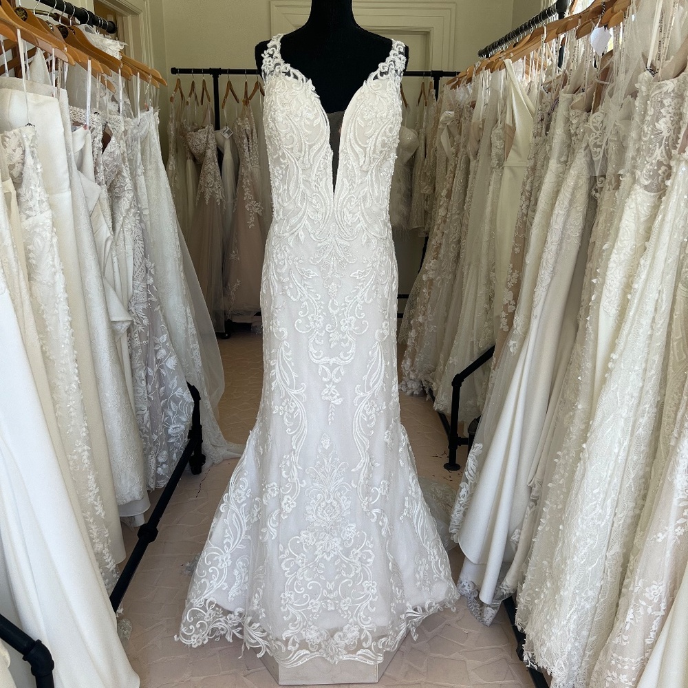 Sottero and Midgley Ivory Lace Fit-and-Flare Wedding Gown